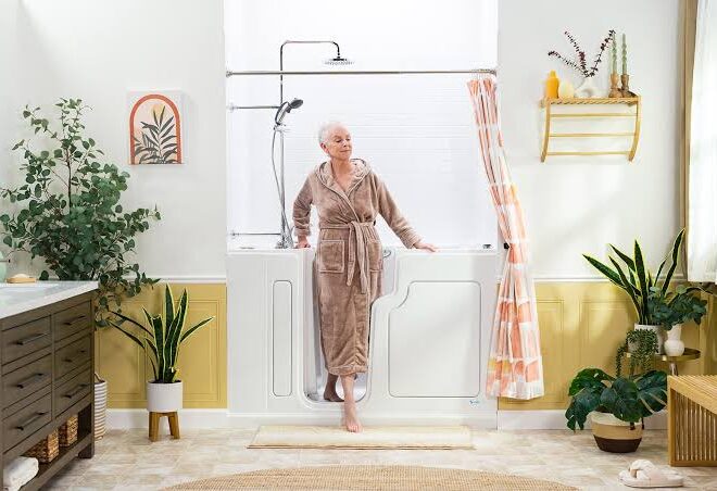 5 Best Walk-In Tub Installers in Sarasota – Explore safer bathing with easy-access tubs