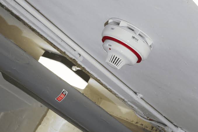 5 Checks Before Replacing Smoke Alarms in a UK Property
